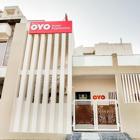Hotel O Expression Indore Luaran gambar